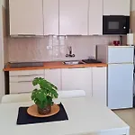 Casa Marazul 펜션 *